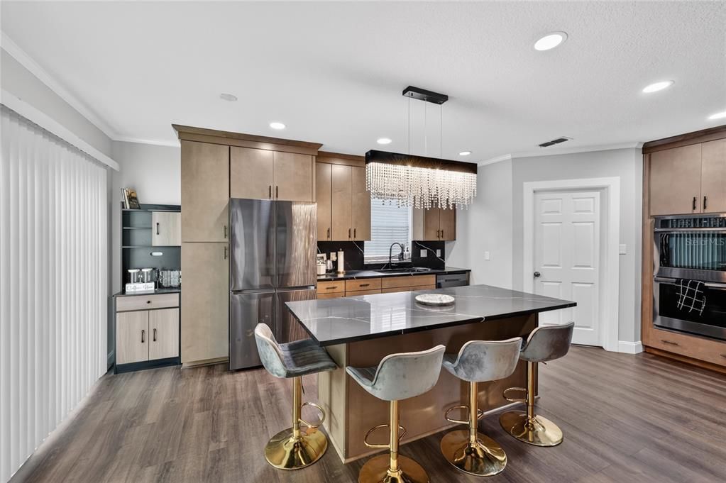 For Sale: $560,000 (4 beds, 2 baths, 2156 Square Feet)