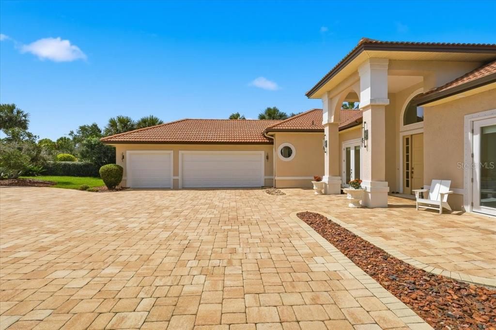 На продажу: $1,625,000 (4 спален, 4 ванн, 3916 Квадратных фут)