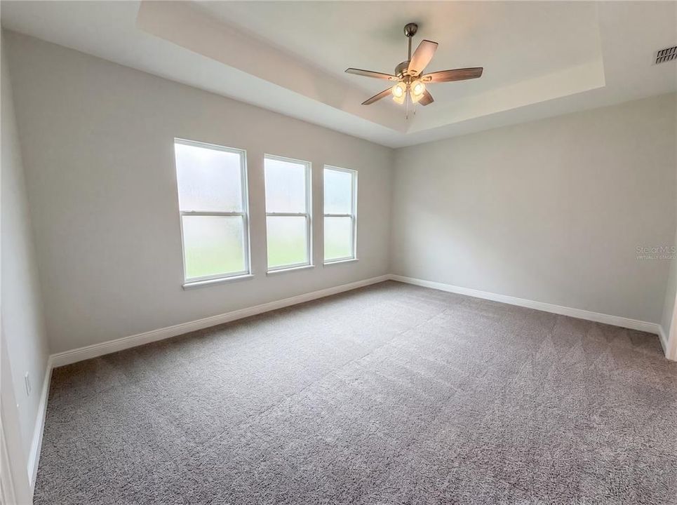 En Venta: $515,000 (5 camas, 4 baños, 3263 Pies cuadrados)