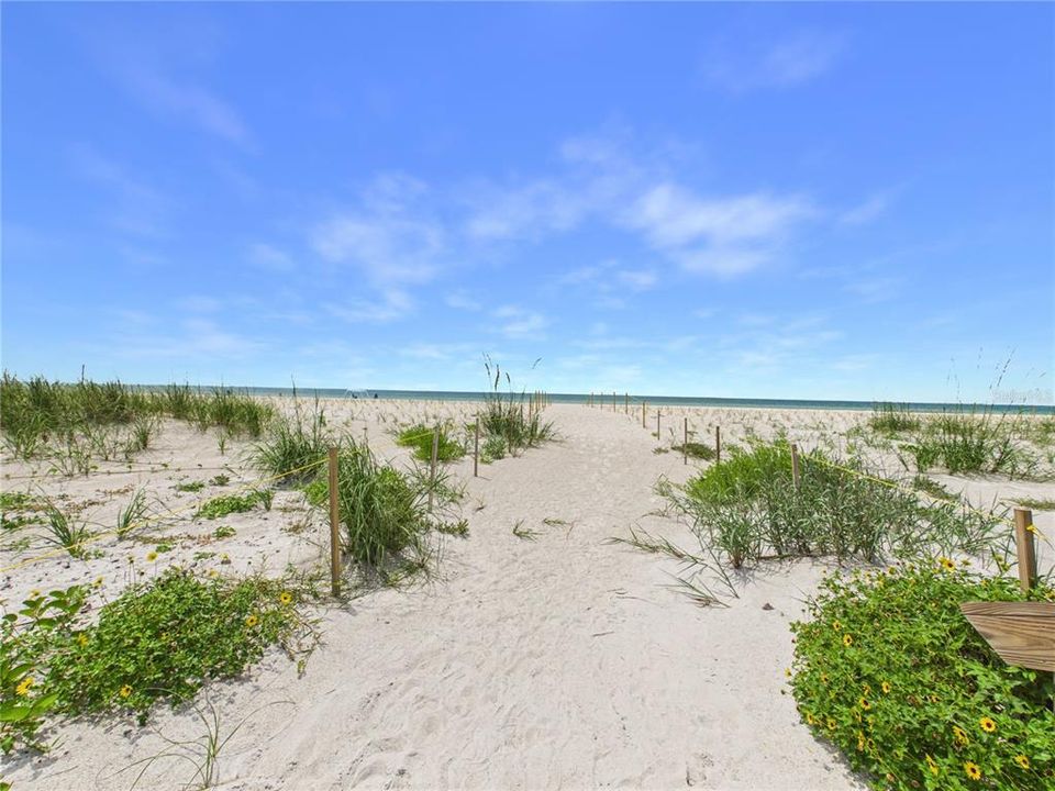 For Rent: $3,600 (2 beds, 2 baths, 1392 Square Feet)