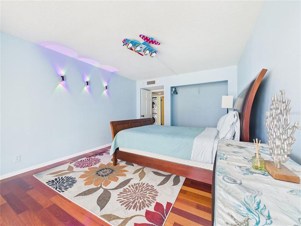 For Rent: $3,600 (2 beds, 2 baths, 1392 Square Feet)