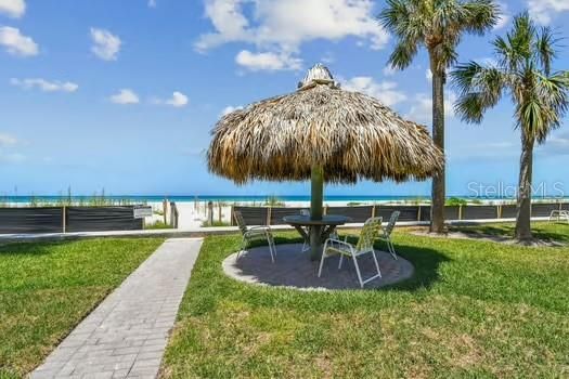 For Rent: $3,600 (2 beds, 2 baths, 1392 Square Feet)
