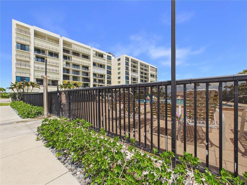 For Rent: $3,600 (2 beds, 2 baths, 1392 Square Feet)