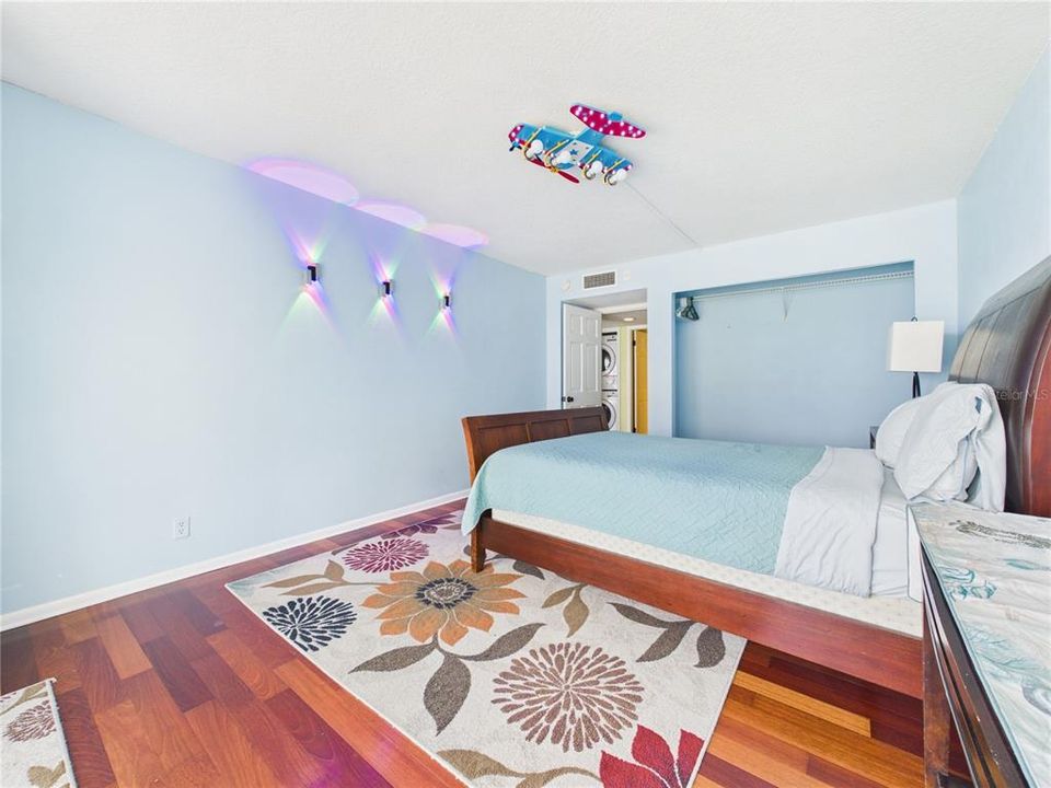 For Rent: $3,600 (2 beds, 2 baths, 1392 Square Feet)