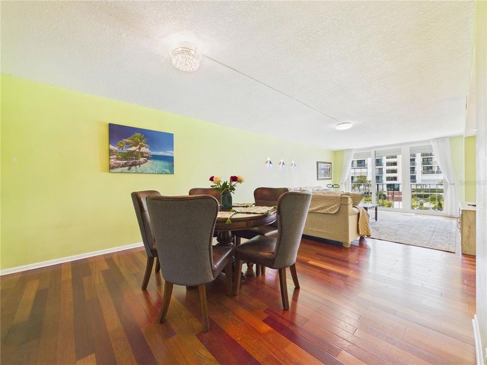 For Rent: $3,600 (2 beds, 2 baths, 1392 Square Feet)
