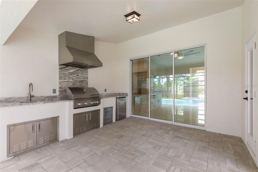 For Sale: $719,000 (4 beds, 3 baths, 2205 Square Feet)