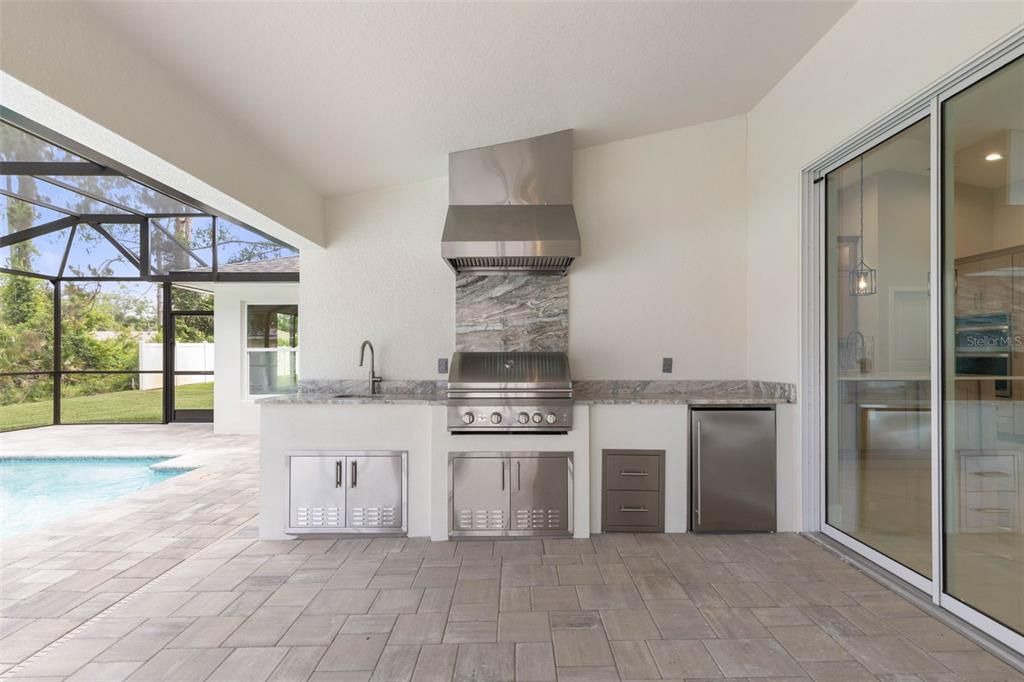 For Sale: $719,000 (4 beds, 3 baths, 2205 Square Feet)