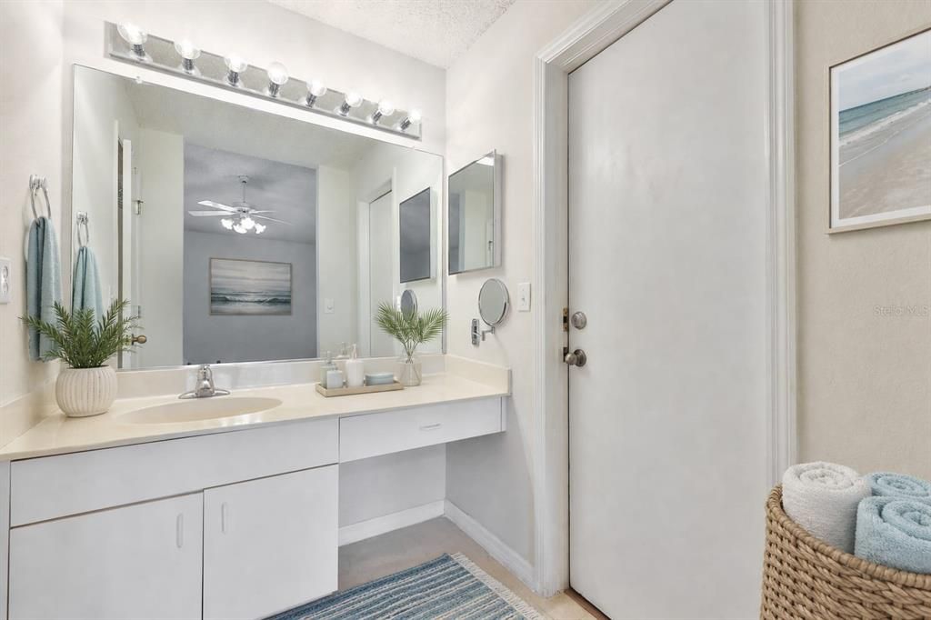 En Venta: $213,000 (2 camas, 2 baños, 1590 Pies cuadrados)