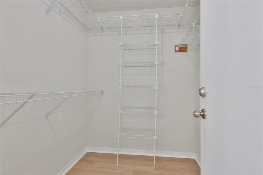 En Venta: $213,000 (2 camas, 2 baños, 1590 Pies cuadrados)