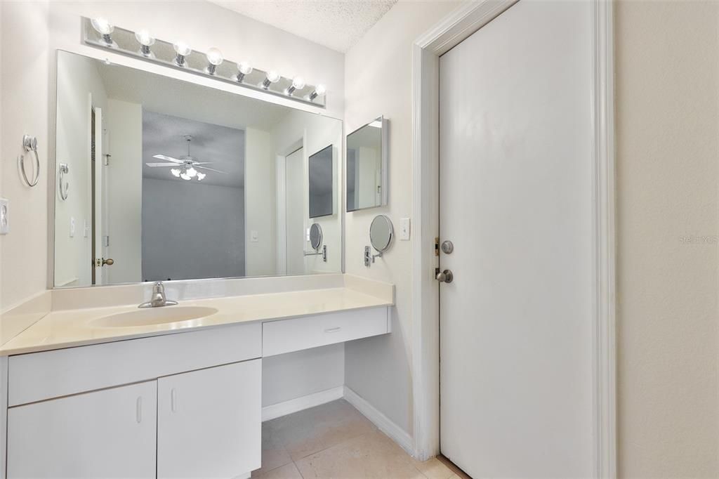 En Venta: $213,000 (2 camas, 2 baños, 1590 Pies cuadrados)