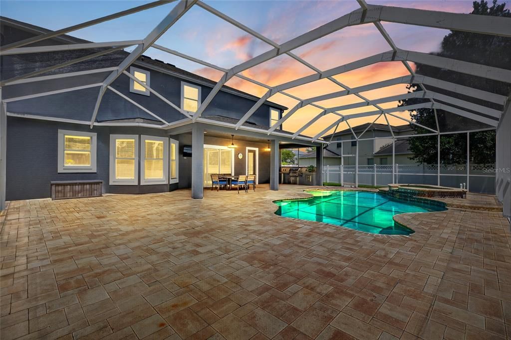 For Sale: $819,000 (5 beds, 4 baths, 3851 Square Feet)