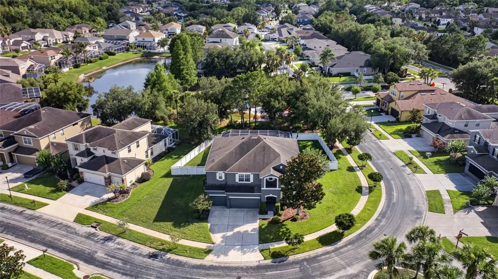 For Sale: $819,000 (5 beds, 4 baths, 3851 Square Feet)