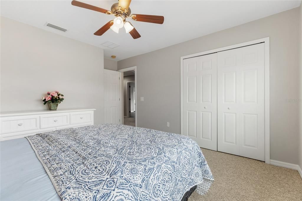 For Sale: $819,000 (5 beds, 4 baths, 3851 Square Feet)
