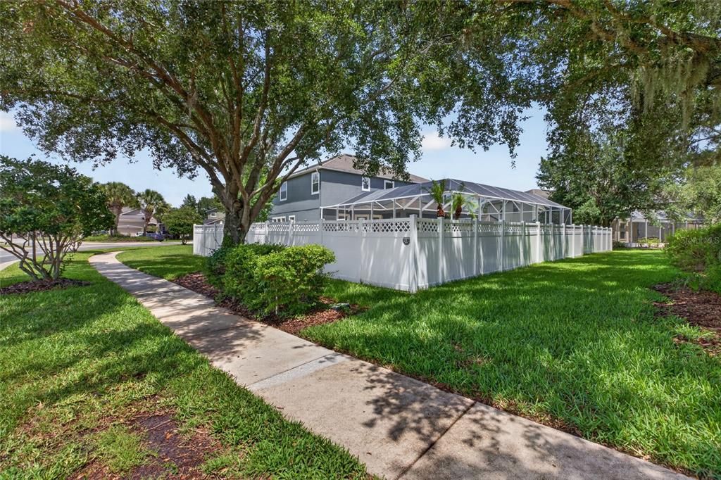 For Sale: $819,000 (5 beds, 4 baths, 3851 Square Feet)