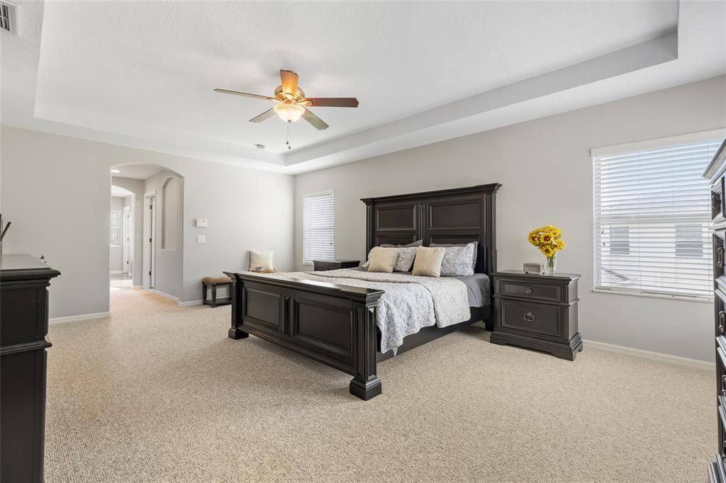 For Sale: $819,000 (5 beds, 4 baths, 3851 Square Feet)