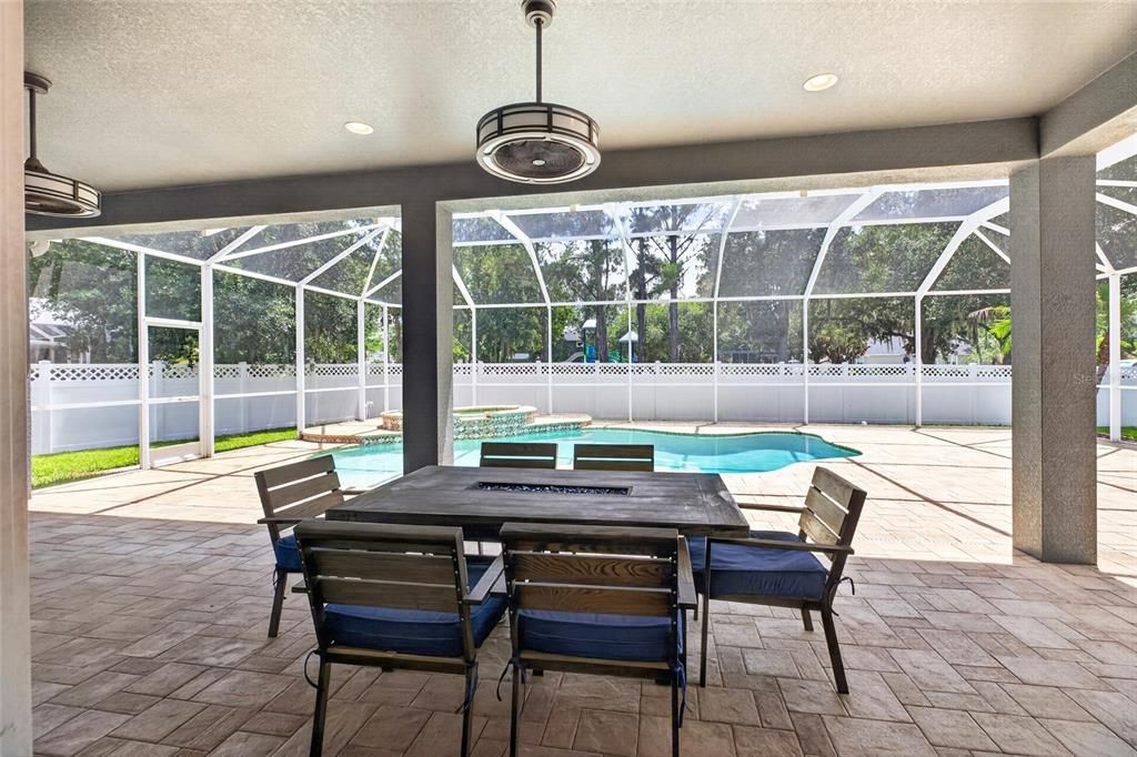 For Sale: $819,000 (5 beds, 4 baths, 3851 Square Feet)