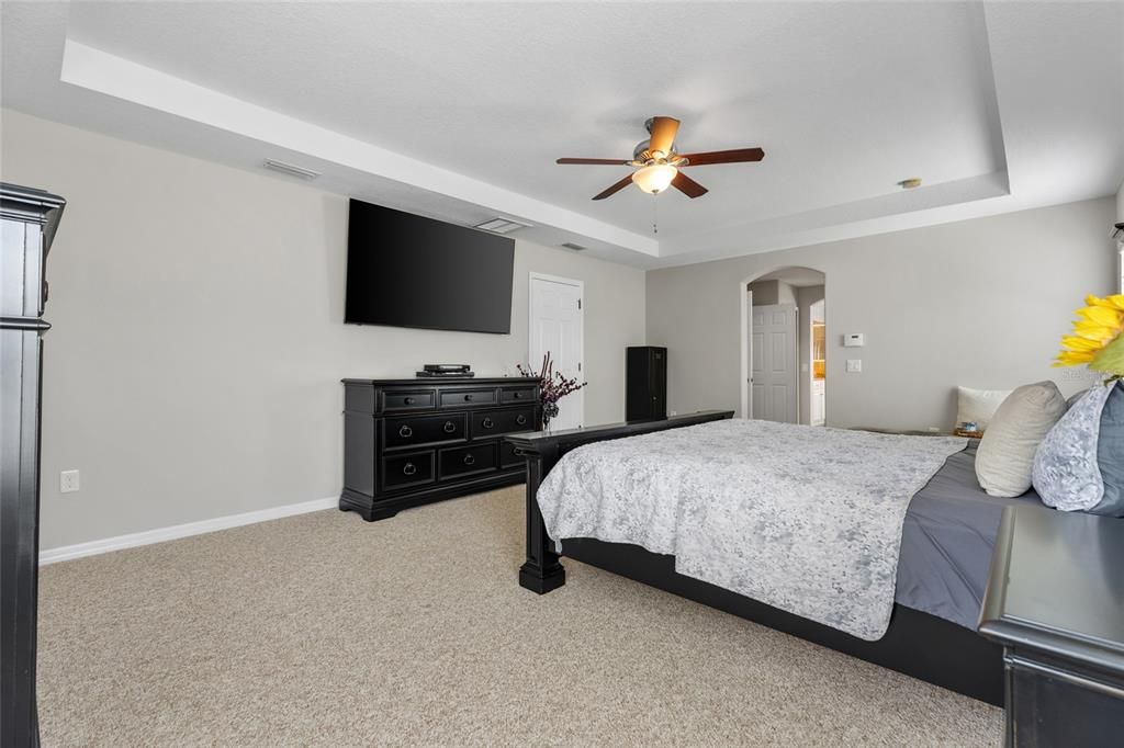For Sale: $819,000 (5 beds, 4 baths, 3851 Square Feet)