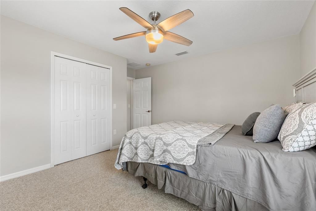 For Sale: $819,000 (5 beds, 4 baths, 3851 Square Feet)