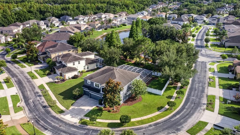 For Sale: $819,000 (5 beds, 4 baths, 3851 Square Feet)