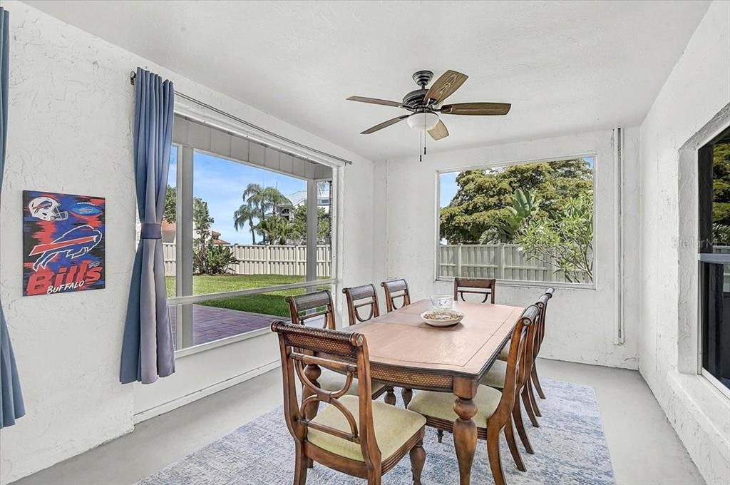 For Sale: $2,995,000 (5 beds, 4 baths, 5106 Square Feet)