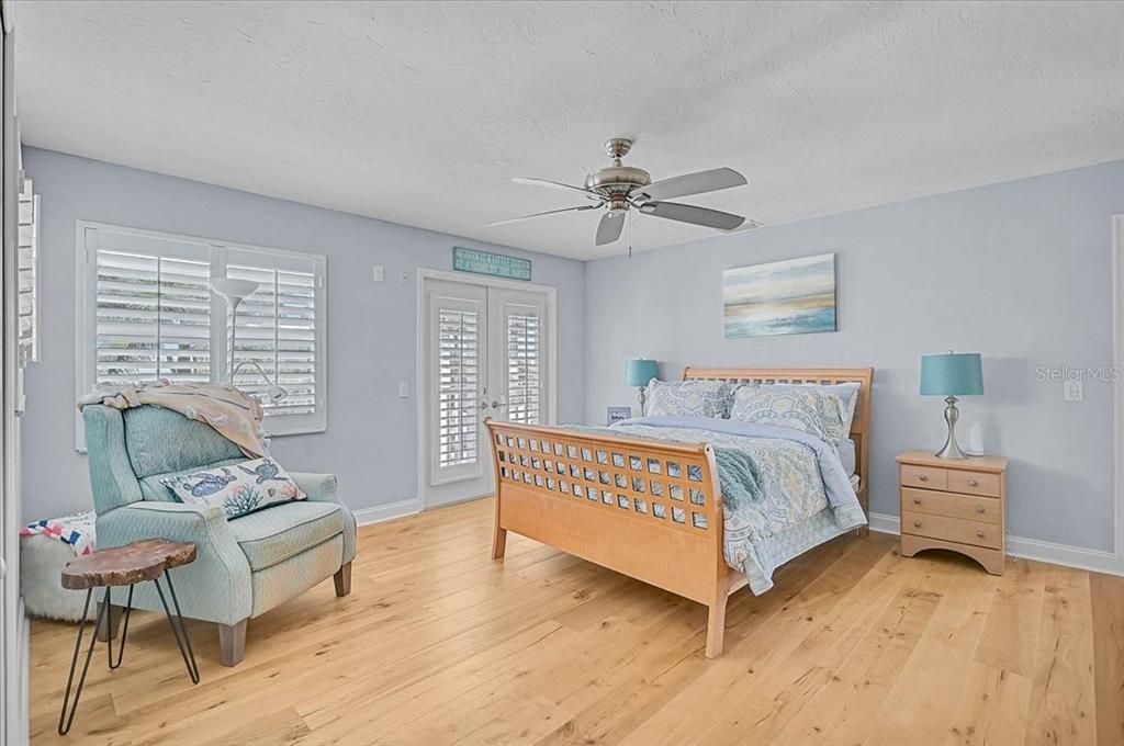 For Sale: $2,995,000 (5 beds, 4 baths, 5106 Square Feet)