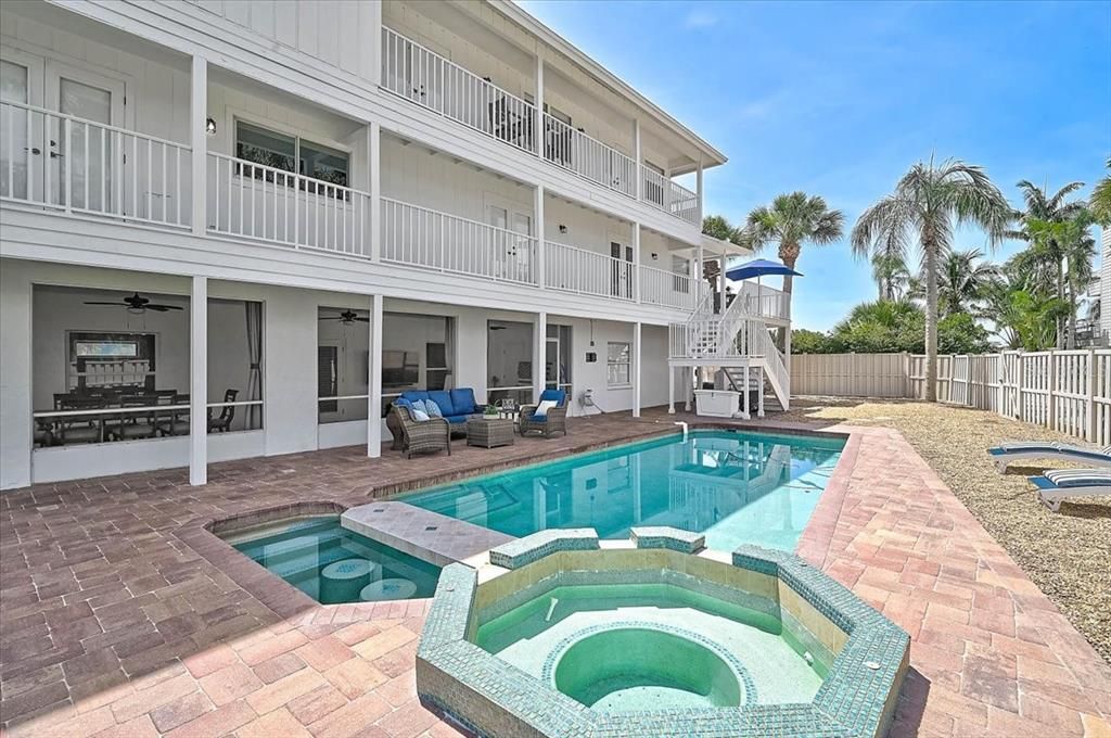 For Sale: $2,995,000 (5 beds, 4 baths, 5106 Square Feet)
