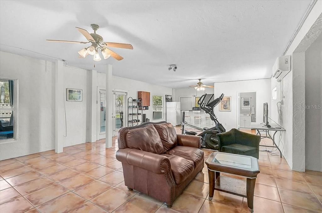 For Sale: $2,995,000 (5 beds, 4 baths, 5106 Square Feet)