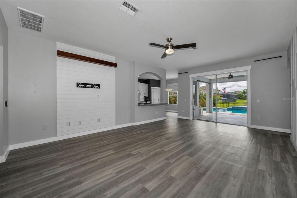 For Sale: $774,999 (5 beds, 4 baths, 3406 Square Feet)