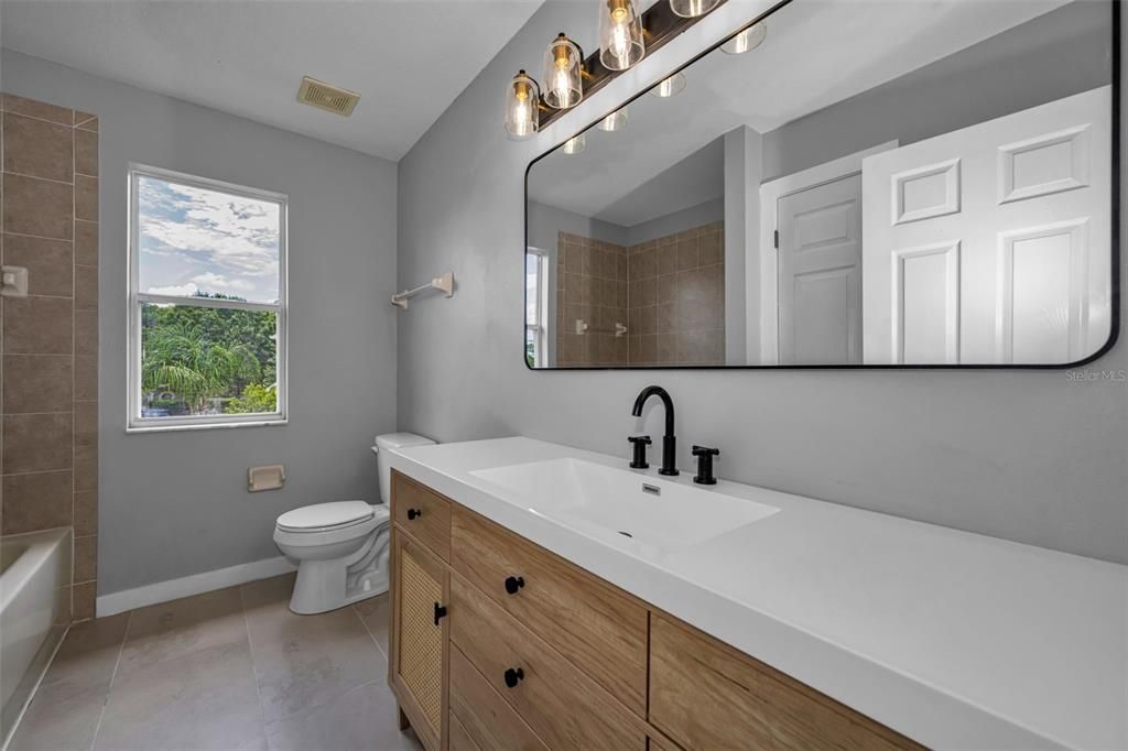 For Sale: $774,999 (5 beds, 4 baths, 3406 Square Feet)