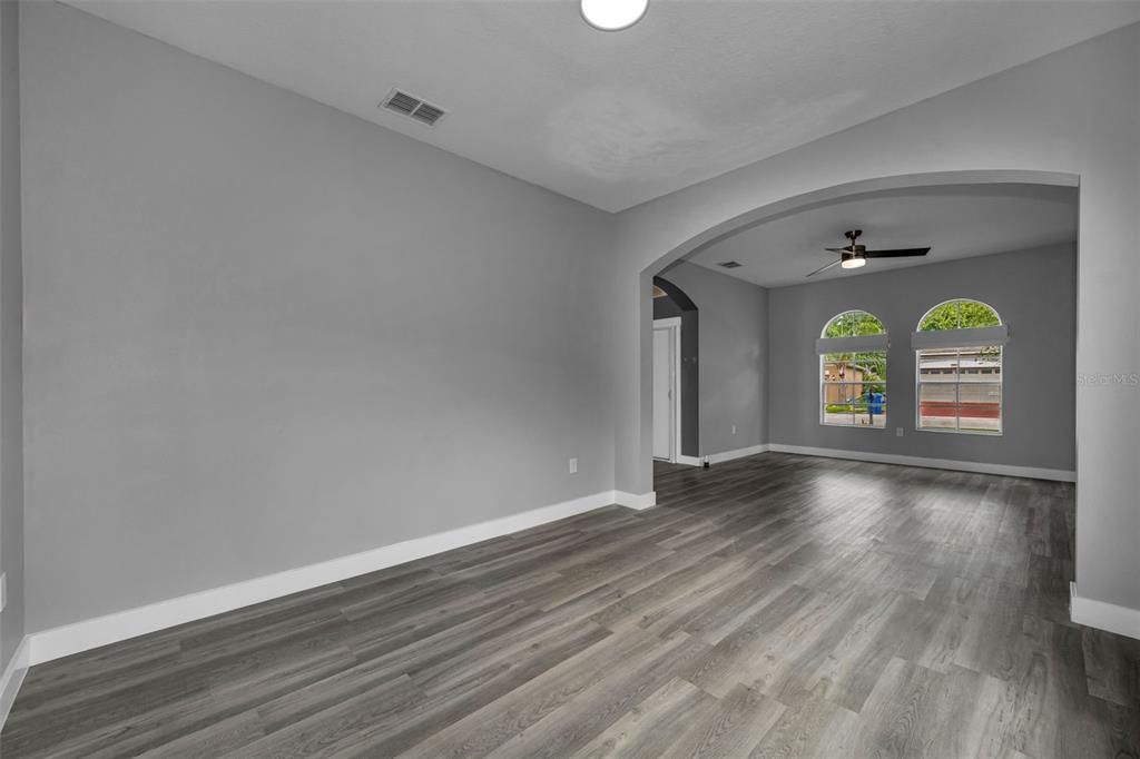 For Sale: $774,999 (5 beds, 4 baths, 3406 Square Feet)