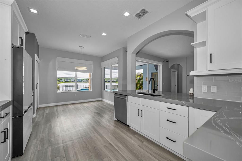 For Sale: $774,999 (5 beds, 4 baths, 3406 Square Feet)