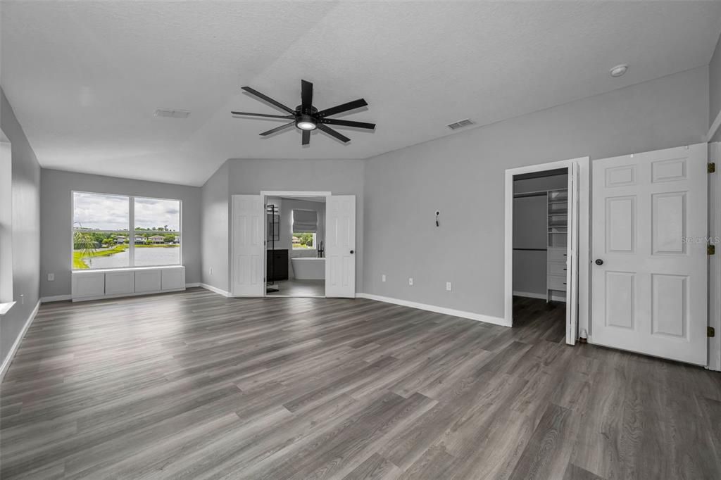 For Sale: $774,999 (5 beds, 4 baths, 3406 Square Feet)