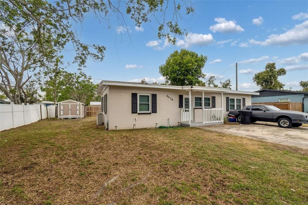 For Sale: $339,900 (4 beds, 2 baths, 1296 Square Feet)