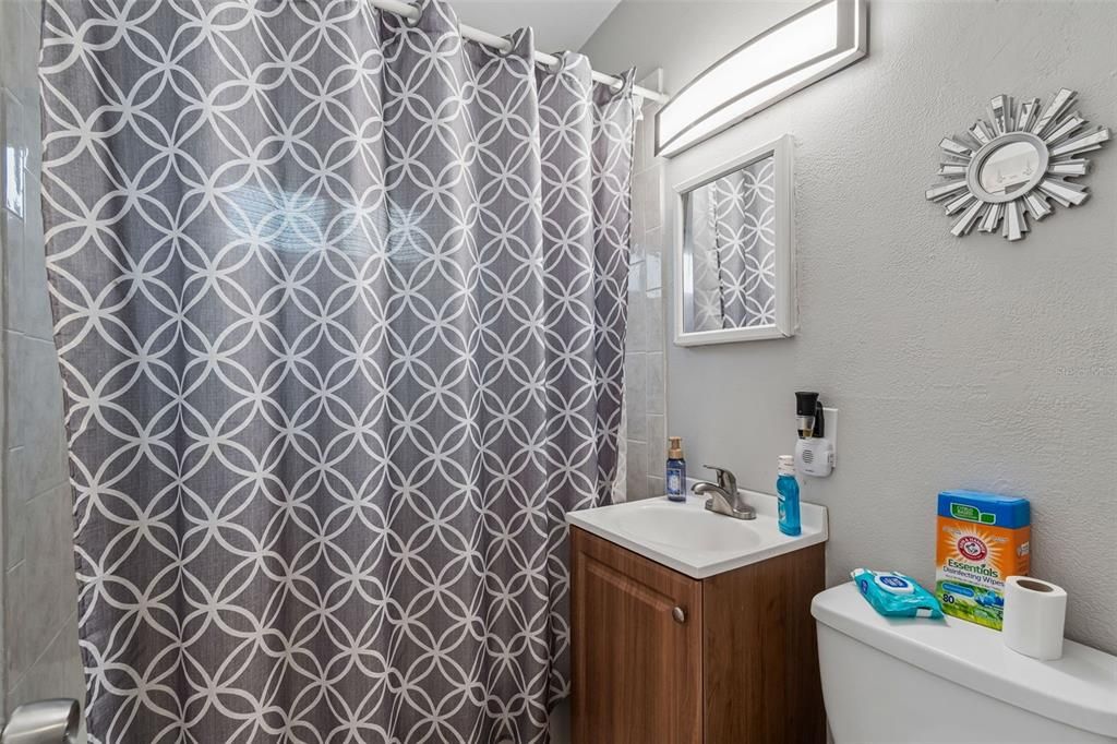 For Sale: $339,900 (4 beds, 2 baths, 1296 Square Feet)