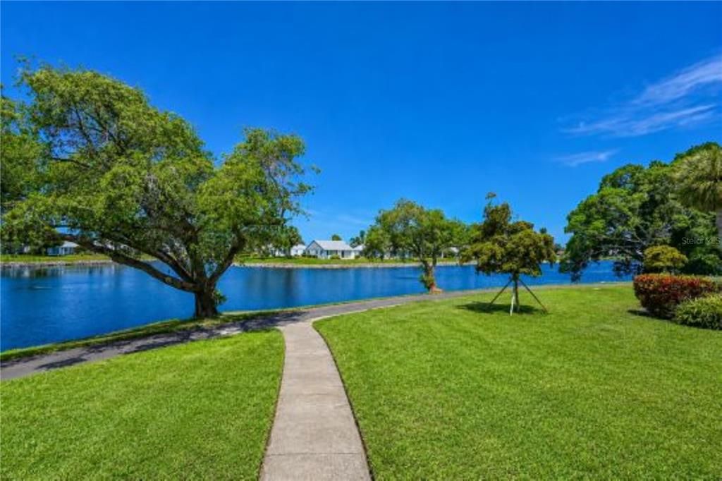 En Venta: $370,000 (2 camas, 2 baños, 1250 Pies cuadrados)
