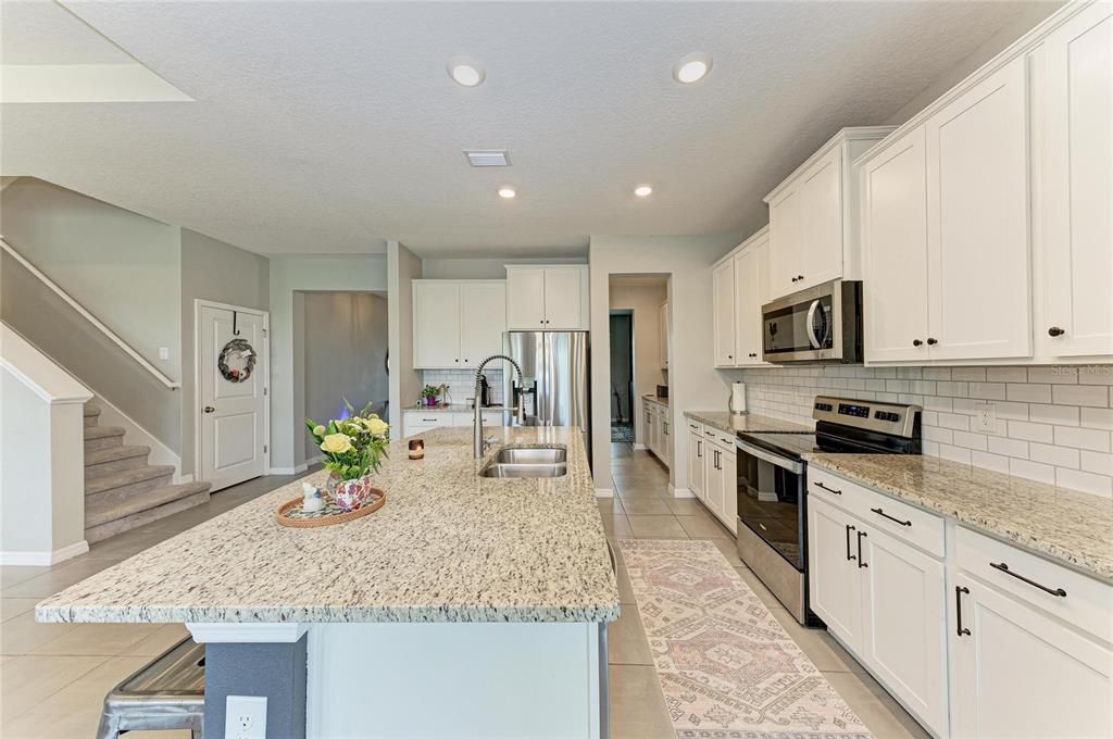 For Sale: $510,000 (4 beds, 3 baths, 3360 Square Feet)