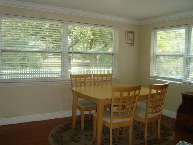 For Rent: $2,400 (2 beds, 2 baths, 1462 Square Feet)