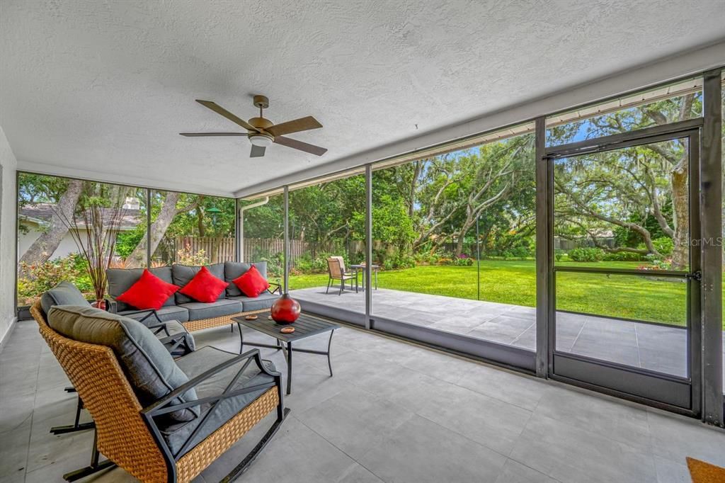 Activo con contrato: $749,900 (4 camas, 2 baños, 2246 Pies cuadrados)