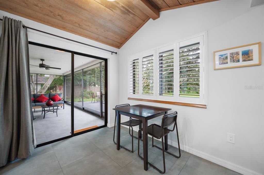 Activo con contrato: $749,900 (4 camas, 2 baños, 2246 Pies cuadrados)