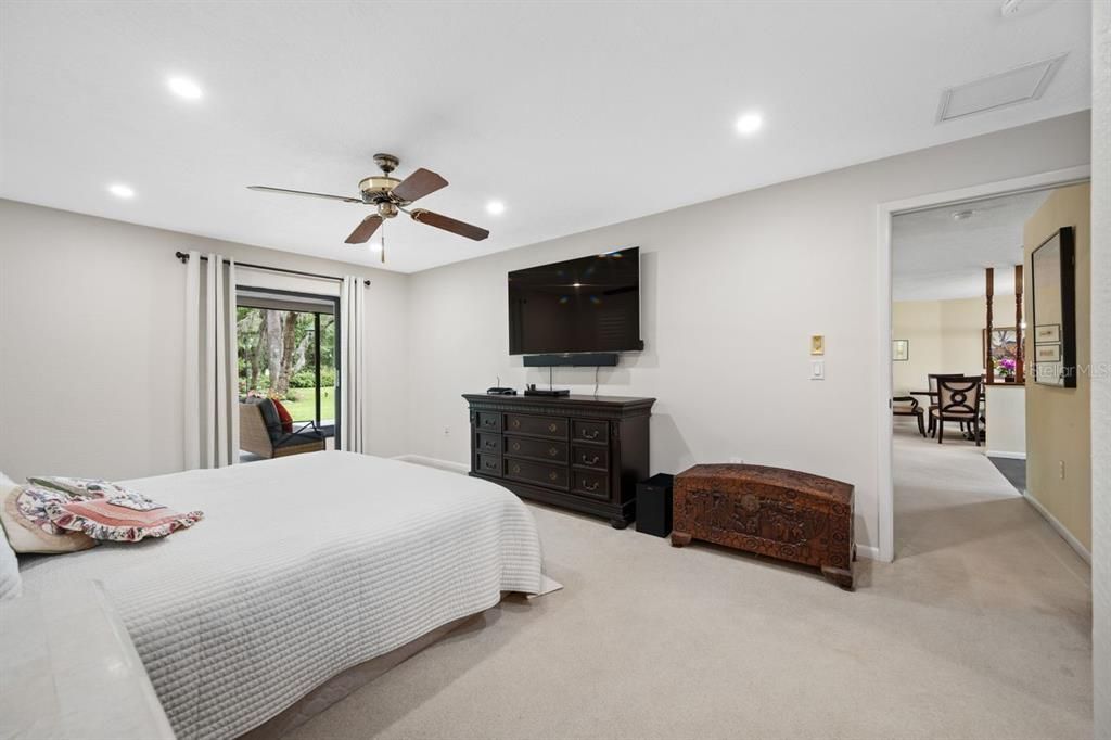 Activo con contrato: $749,900 (4 camas, 2 baños, 2246 Pies cuadrados)