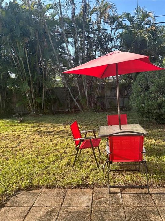 For Sale: $310,000 (3 beds, 1 baths, 980 Square Feet)
