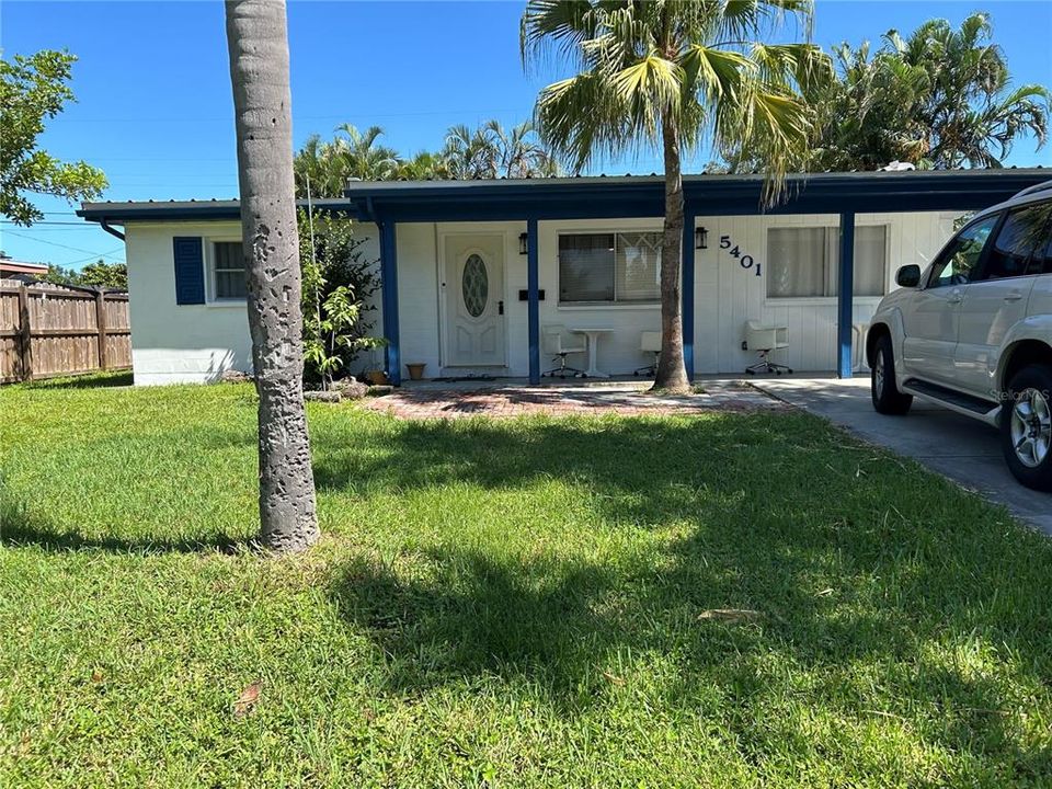 For Sale: $310,000 (3 beds, 1 baths, 980 Square Feet)