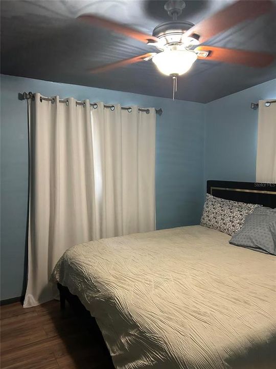 For Sale: $310,000 (3 beds, 1 baths, 980 Square Feet)