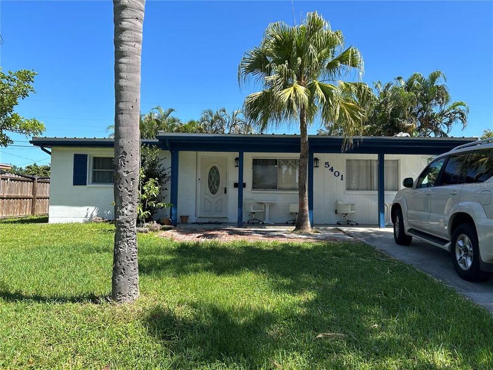 For Sale: $310,000 (3 beds, 1 baths, 980 Square Feet)