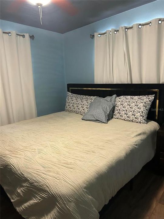 For Sale: $310,000 (3 beds, 1 baths, 980 Square Feet)