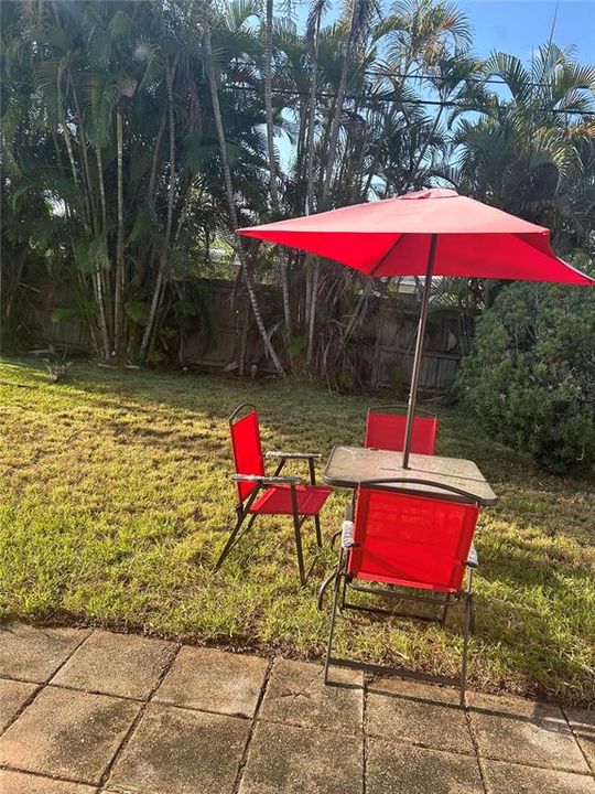 For Sale: $310,000 (3 beds, 1 baths, 980 Square Feet)