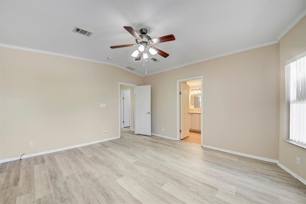 На продажу: $229,900 (2 спален, 2 ванн, 1551 Квадратных фут)