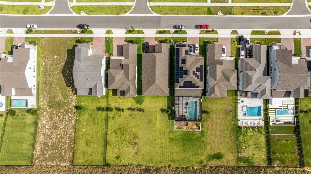 Под контрактом: $4,700 (3 спален, 2 ванн, 2072 Квадратных фут)