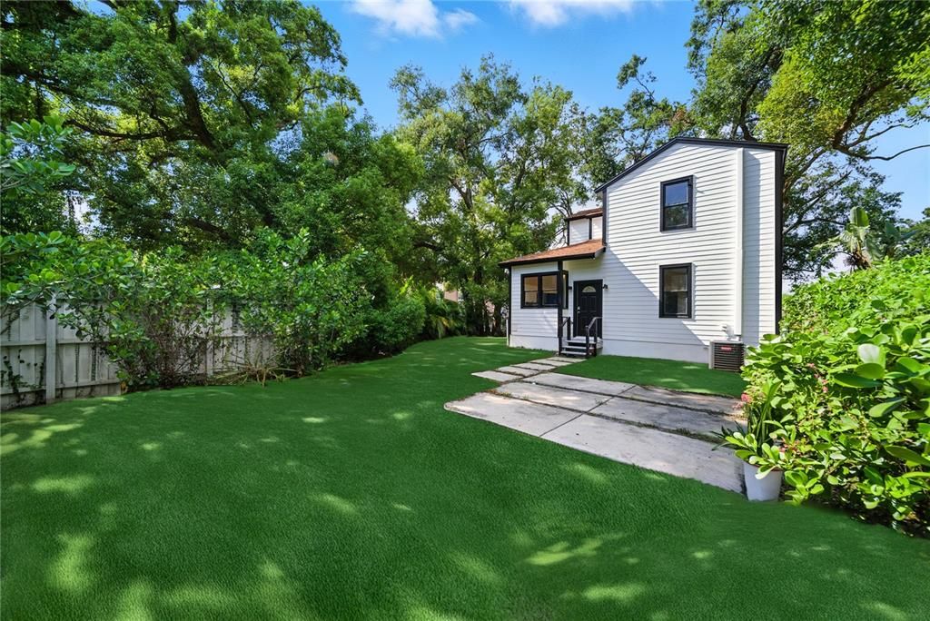 En Venta: $595,000 (3 camas, 2 baños, 1350 Pies cuadrados)