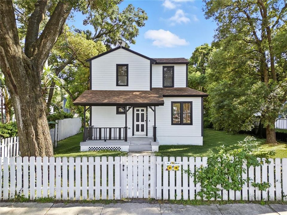 En Venta: $595,000 (3 camas, 2 baños, 1350 Pies cuadrados)